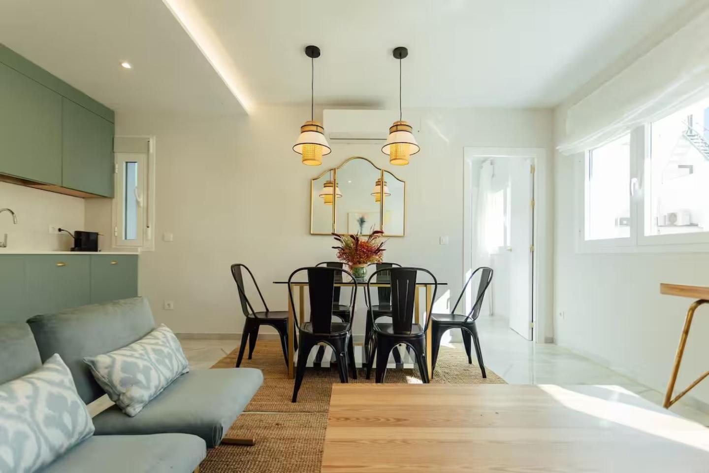 Reformed And Comfy- 2Bd 2Bth- Arenal Apartment เซบีญา ภายนอก รูปภาพ
