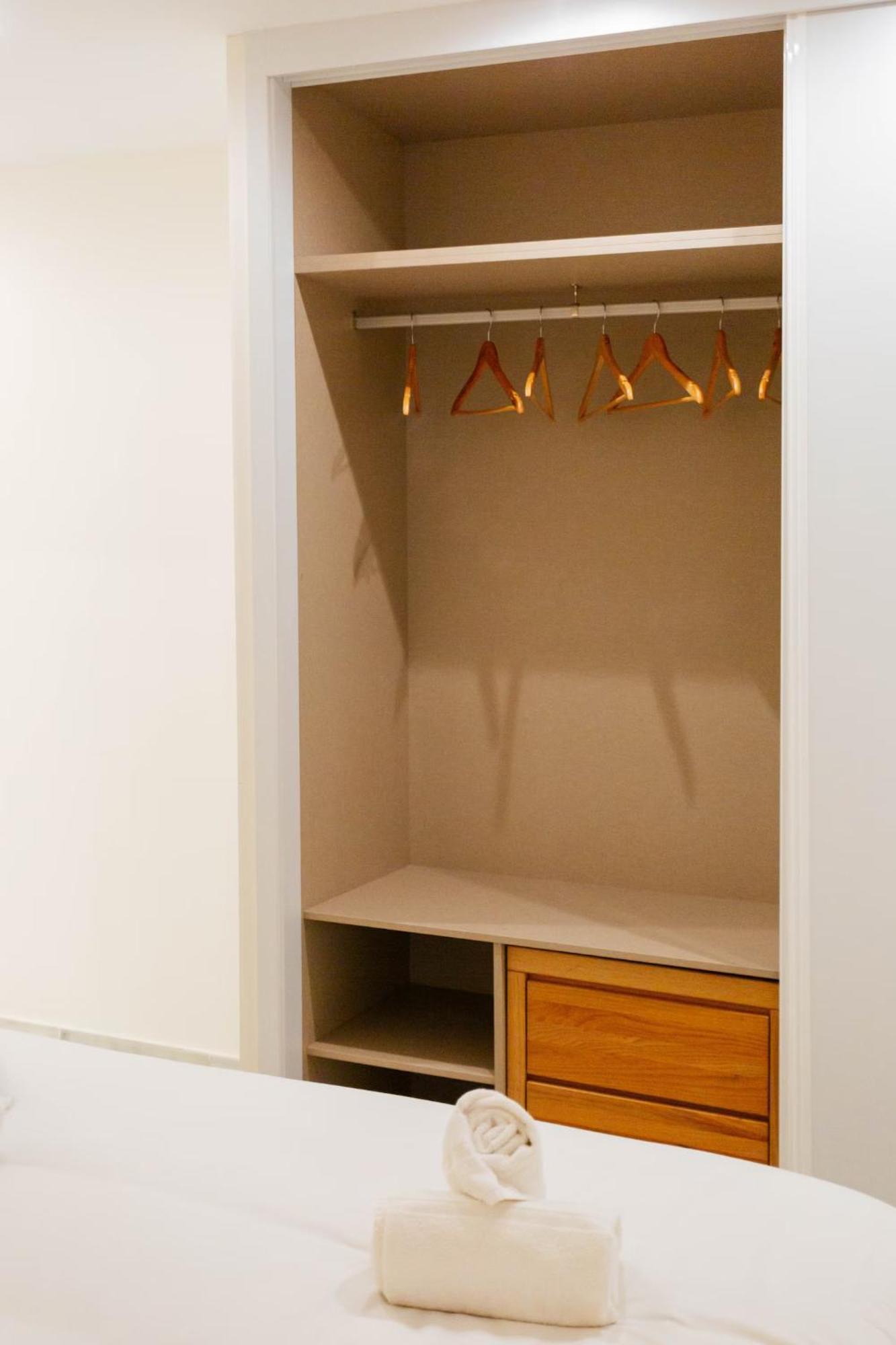 Reformed And Comfy- 2Bd 2Bth- Arenal Apartment เซบีญา ภายนอก รูปภาพ
