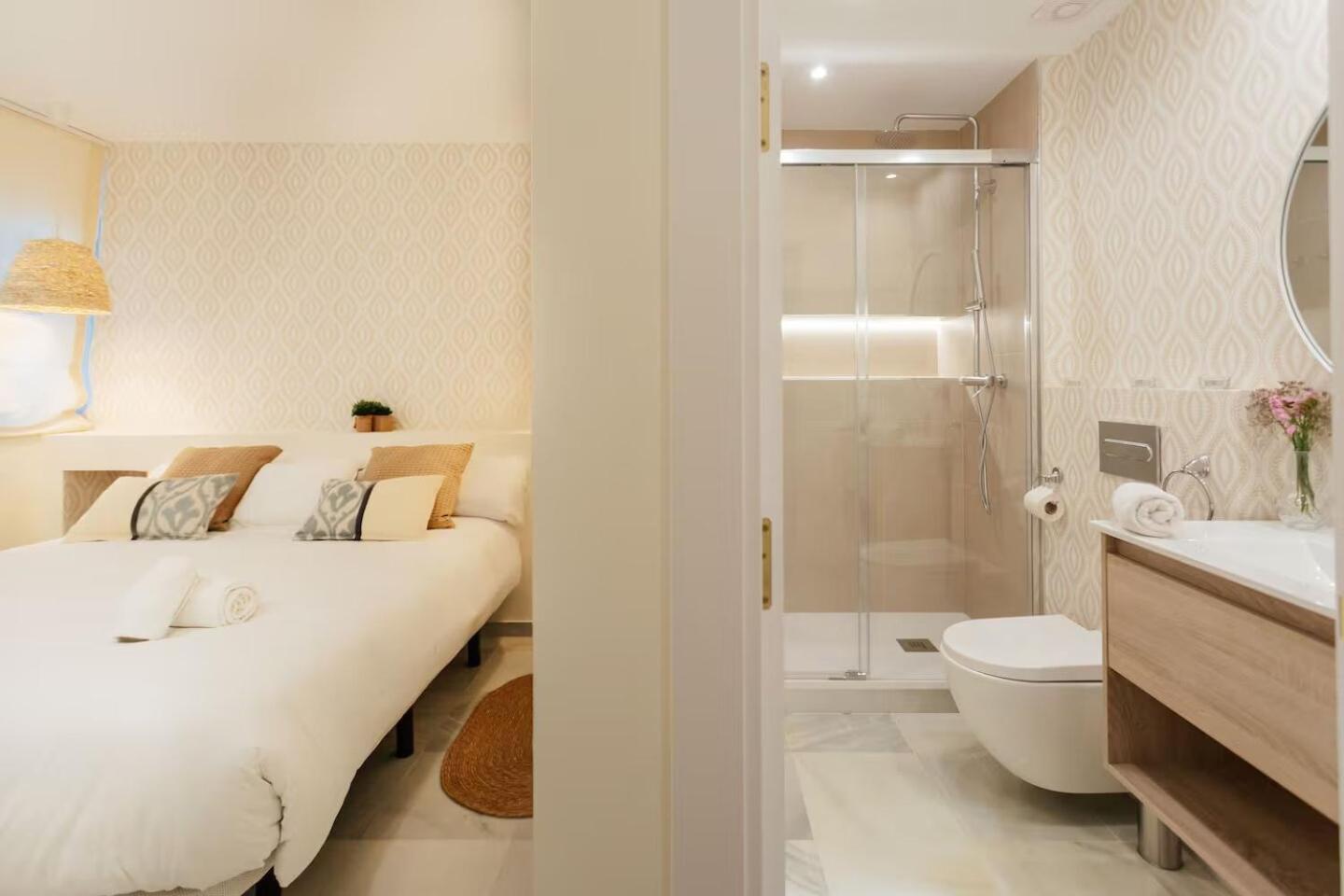 Reformed And Comfy- 2Bd 2Bth- Arenal Apartment เซบีญา ภายนอก รูปภาพ