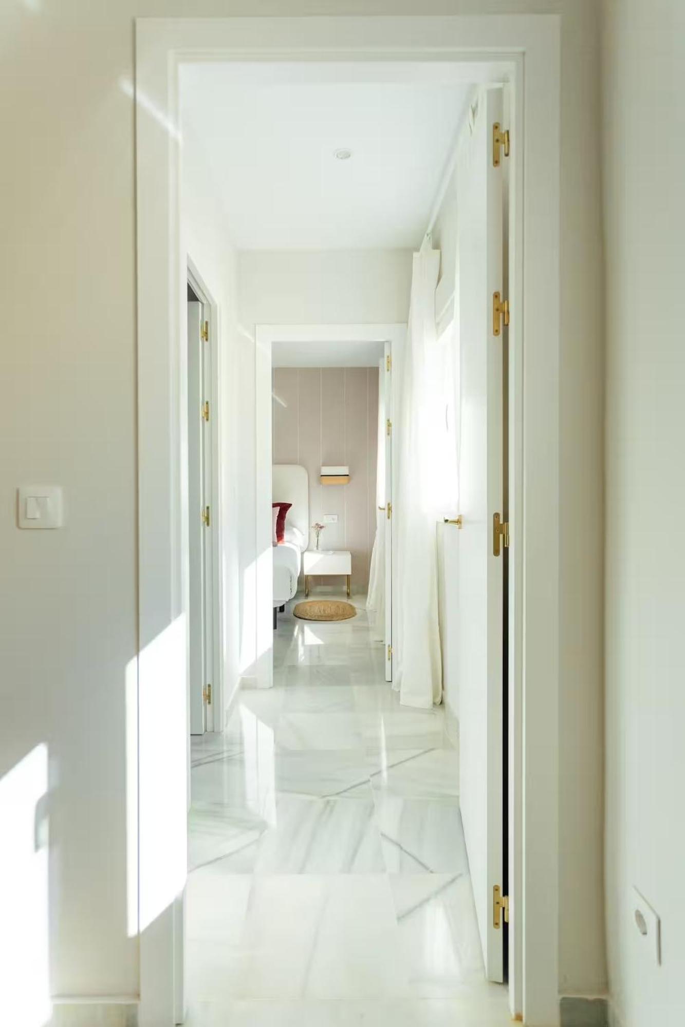 Reformed And Comfy- 2Bd 2Bth- Arenal Apartment เซบีญา ภายนอก รูปภาพ